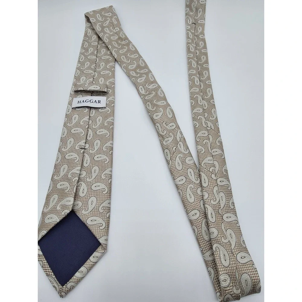 Haggar Tan Blue Paisley Pattern Polyester Men's Tie Necktie 58